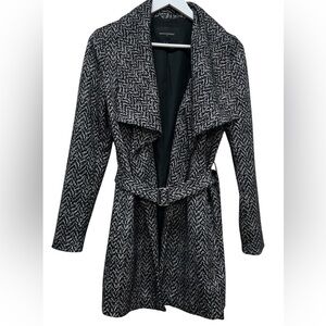 Banana Republic Black White Gray Chevron Tie Belt Wrap Style Trench Coat Sz 4